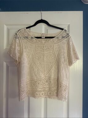 Ultra Pink Cream Crochet Lace Short Sleeve Blouse